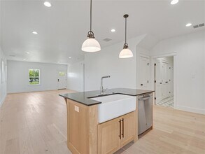 416 Stagecoach Trail in San Marcos, TX - Building Photo - Building Photo