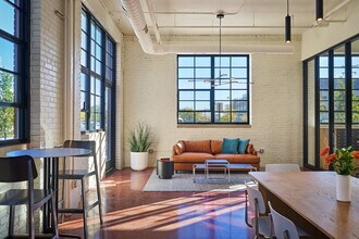 The Amsterdam Lofts in Detroit, MI - Building Photo - Building Photo