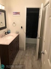 618 NW 13th St in Boca Raton, FL - Foto de edificio - Building Photo