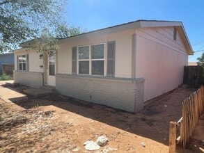 1917 N 14th St in Lamesa, TX - Building Photo - Building Photo