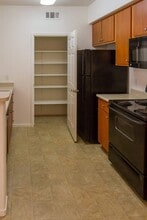 1251 Whitney Ranch Pkwy in Rocklin, CA - Building Photo - Building Photo