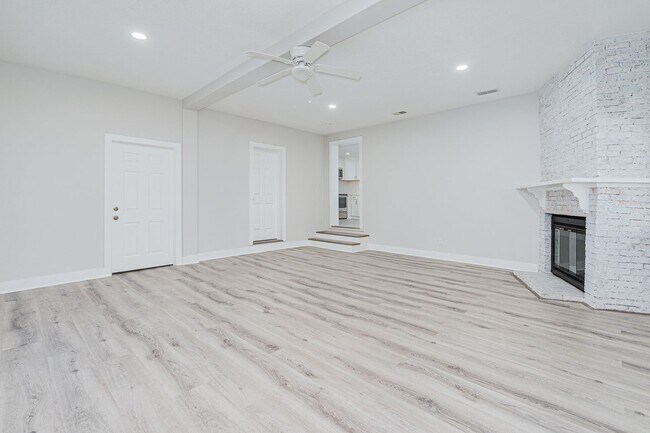 1709 Evergreen St in Ormond Beach, FL - Building Photo - Building Photo