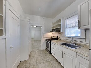 115 S Grandview Ave in Daytona Beach, FL - Building Photo - Building Photo