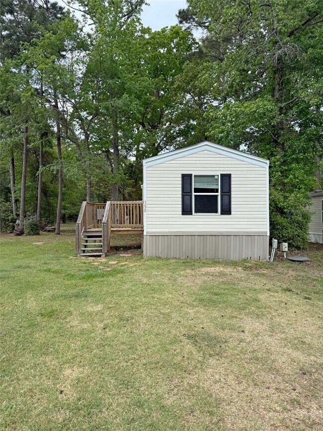 390 Hidden Oaks Dr in Pointblank, TX - Building Photo - Building Photo