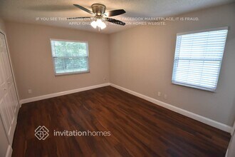 7249 Laurel Hill Dr in Orlando, FL - Building Photo - Building Photo