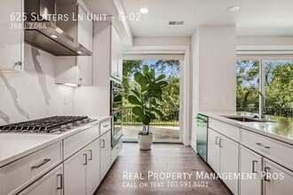 625 Slaters Ln in Alexandria, VA - Building Photo - Building Photo