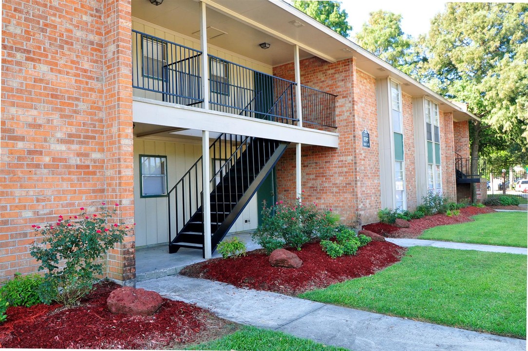 Siegen Calais Apartments in Baton Rouge, LA - Foto de edificio