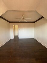 840 Centre Ave, Unit 840 Centre ave in Reading, PA - Building Photo