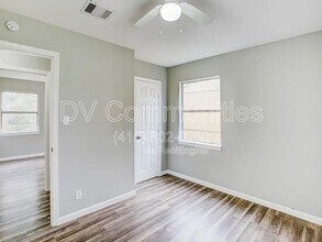 9317 Cathedral Dr in Houston, TX - Building Photo - Building Photo