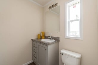 9 Cozy Dr in Miamisburg, OH - Building Photo - Building Photo