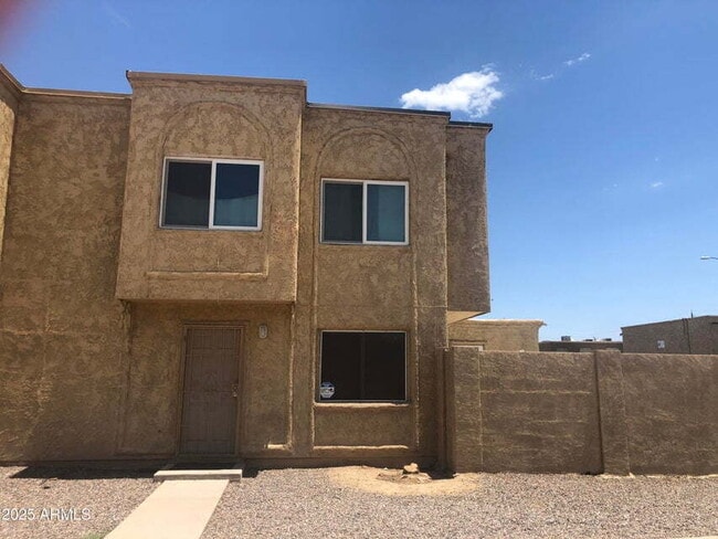 property at 4462 E Pueblo Ave