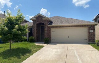 2258 Templin Ave in Forney, TX - Building Photo