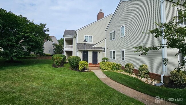 property at 3 Rutland Ln
