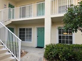 4935 Sandra Bay Dr, Unit Bermuda Palms 102 in Naples, FL - Building Photo