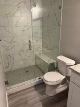 5905 S Hampshire Blvd in Fort Worth, TX - Building Photo - Building Photo