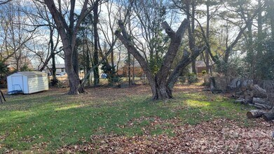 715 Tom Hunter Rd in Charlotte, NC - Building Photo - Building Photo