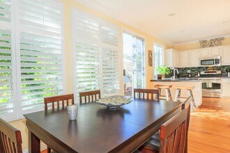 1008 Cottage Way in Encinitas, CA - Building Photo - Building Photo