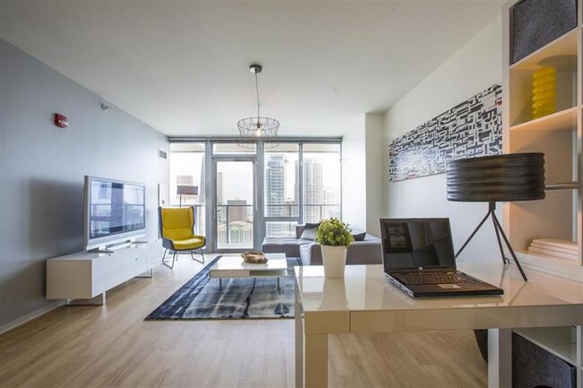 330 E Wacker Dr-Unit -2809 in Chicago, IL - Building Photo - Building Photo