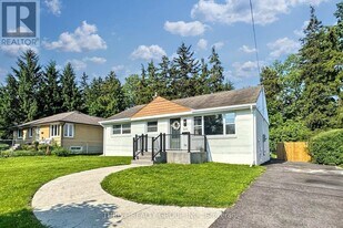 205 Trowbridge Ave in London, ON - Building Photo