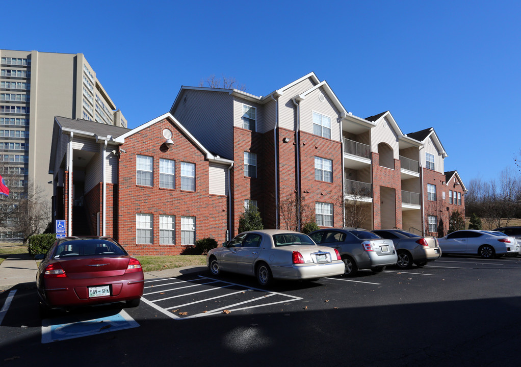 Villas at Metro Center in Nashville, TN - Building Photo