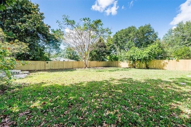 7830 SW 99th St in Miami, FL - Building Photo - Building Photo