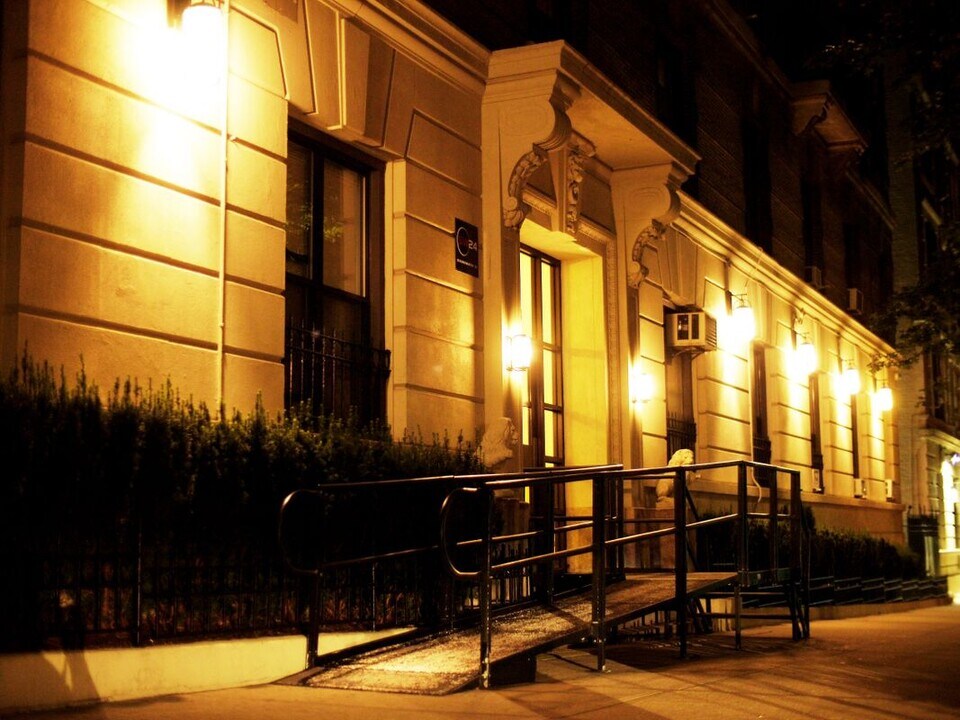 668 Riverside Dr in New York, NY - Building Photo