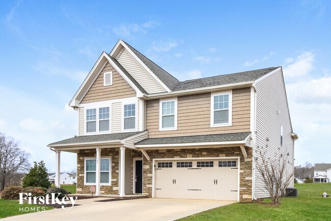 147 Scotch Moss Dr in Advance, NC - Building Photo - Building Photo