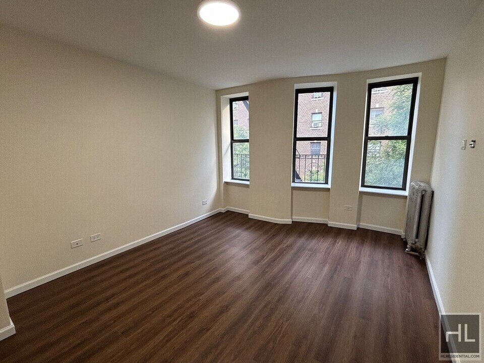 East 12th Street in New York, NY - Building Photo