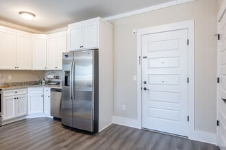 101 Riverside Dr in Matamoras, PA - Building Photo - Building Photo