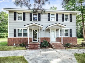 5 Country Squire Ct in Sumter, SC - Building Photo