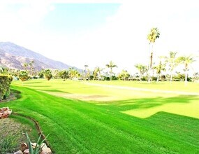 2220 S Calle Palo Fierro, Unit Canyon Country Club Colon in Palm Springs, CA - Foto de edificio - Building Photo