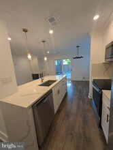 2932 McGee Way in Olney, MD - Foto de edificio - Building Photo