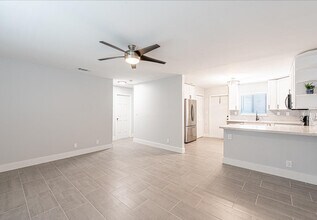2015 Wilkins Ave in West Palm Beach, FL - Building Photo - Building Photo