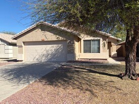 2300 E 37th Ave in Apache Junction, AZ - Building Photo