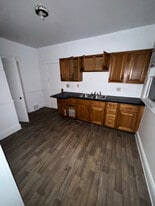 1872 Lampson Rd in Cleveland, OH - Building Photo