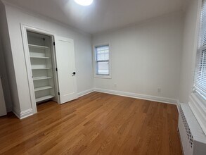 260 Gainsborg Ave E, Unit #2 in West Harrison, NY - Building Photo - Building Photo