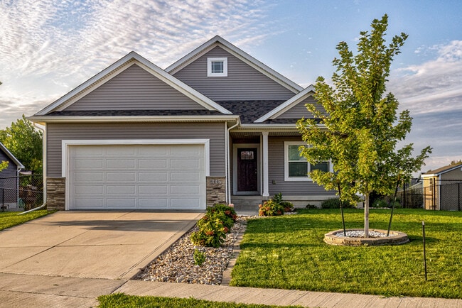 property at 5447 Rowling Dr