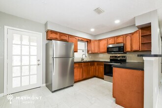 1215 N Nowell St in Orlando, FL - Building Photo - Building Photo