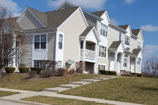 606 Berry Ridge Dr in Joliet, IL - Foto de edificio - Building Photo