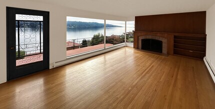 3938 NE 157th Pl in Lake Forest Park, WA - Building Photo - Building Photo