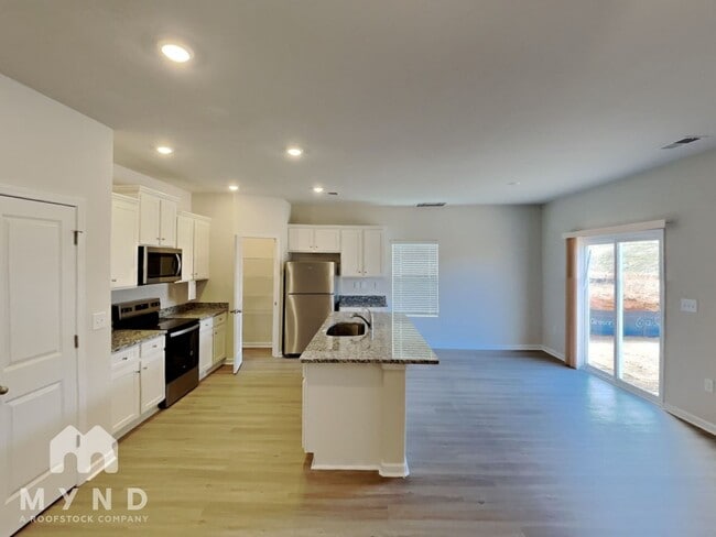 104 Lightning Dr in Shelby, NC - Building Photo - Building Photo