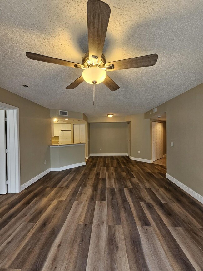 property at 4177 N Haverhill Rd