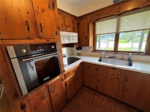 57 Maplewood Ave in Westerly, RI - Building Photo - Building Photo