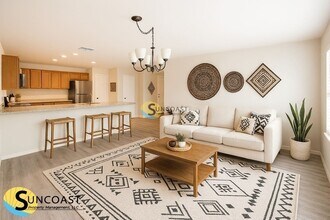 8223 Golden Bamboo Dr in Jacksonville, FL - Foto de edificio - Building Photo