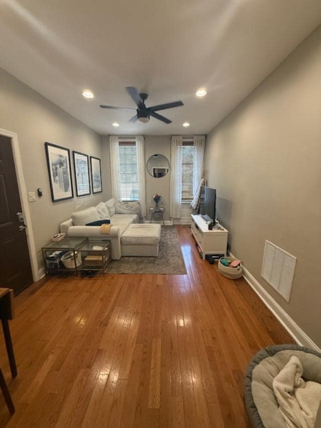 property at 1122 N 4th St