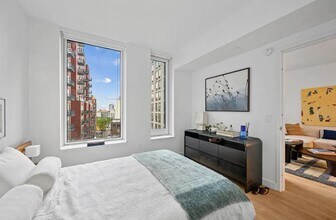 41-46-46 27th St in Queens, NY - Building Photo - Building Photo