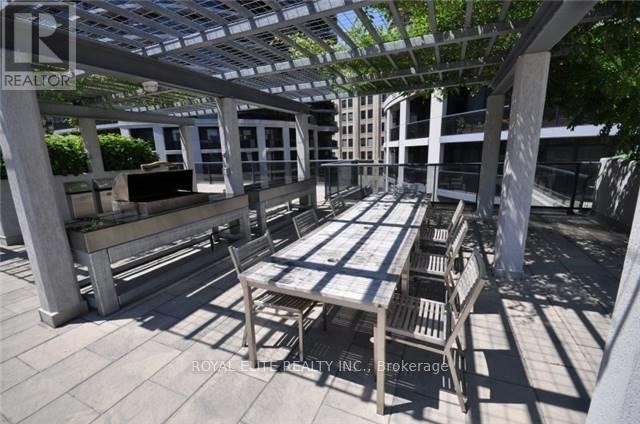 25-1025 Carlton St. in Toronto, ON - Building Photo - Building Photo