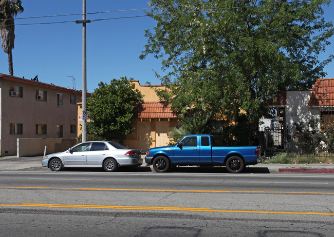 8821 Van Nuys Blvd in Panorama City, CA - Building Photo - Building Photo