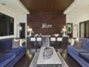 5720 Carnegie Blvd-Unit -TT- #26135-1 GP in Charlotte, NC - Foto de edificio - Building Photo