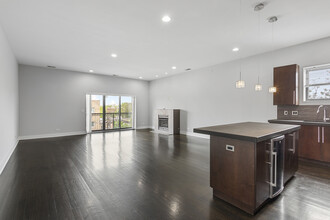 1412 W Morse Ave in Chicago, IL - Building Photo - Building Photo